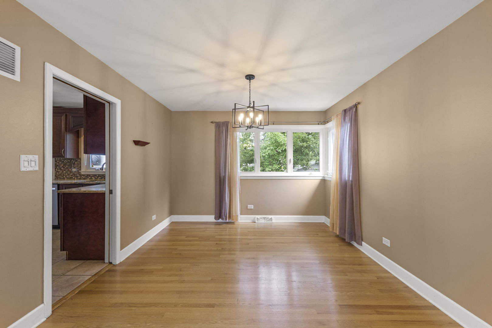 1500 Carson Drive Homewood, IL 60430 - Photo 7 of 26