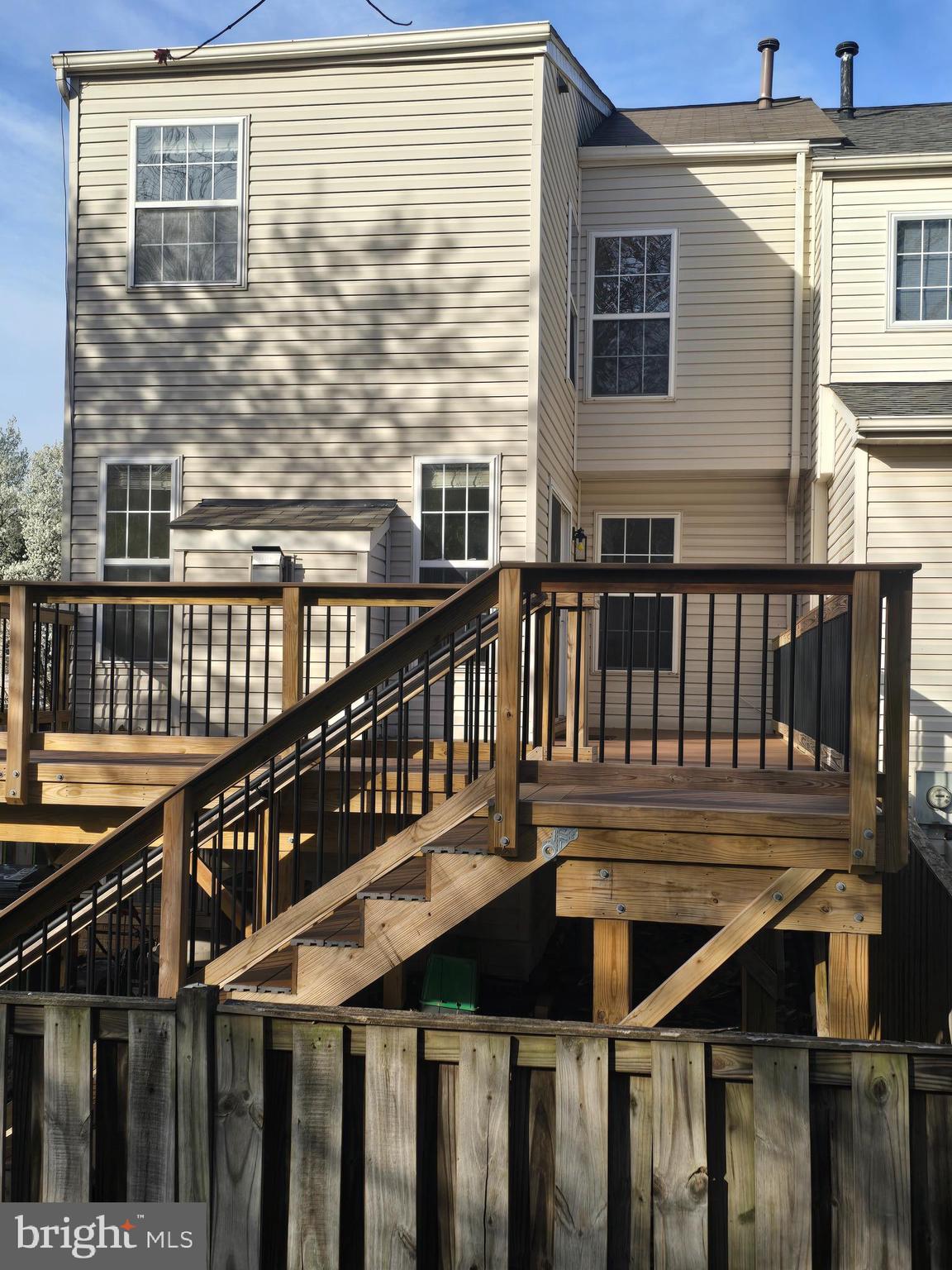 10331 Butternut Circle Manassas, VA 20110 - Photo 18 of 20 trex decking