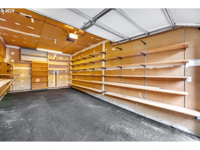 $230,000 | 3704 Northeast 45th Street, Vancouver, WA 98661