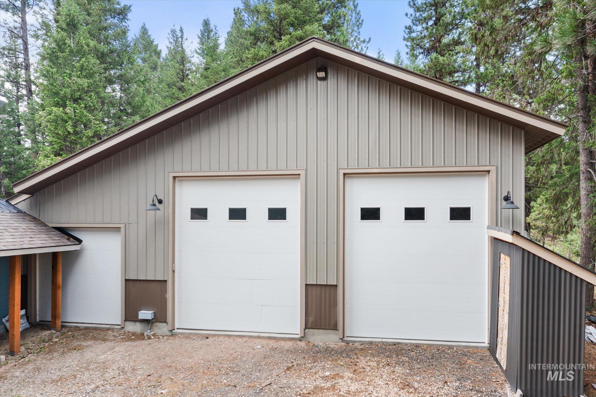 9785 Edna Place Cascade, ID 83611 - Photo 2 of 50