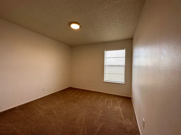 $1,200 | 1713 Hiawatha Drive, Kerrville, TX 78028