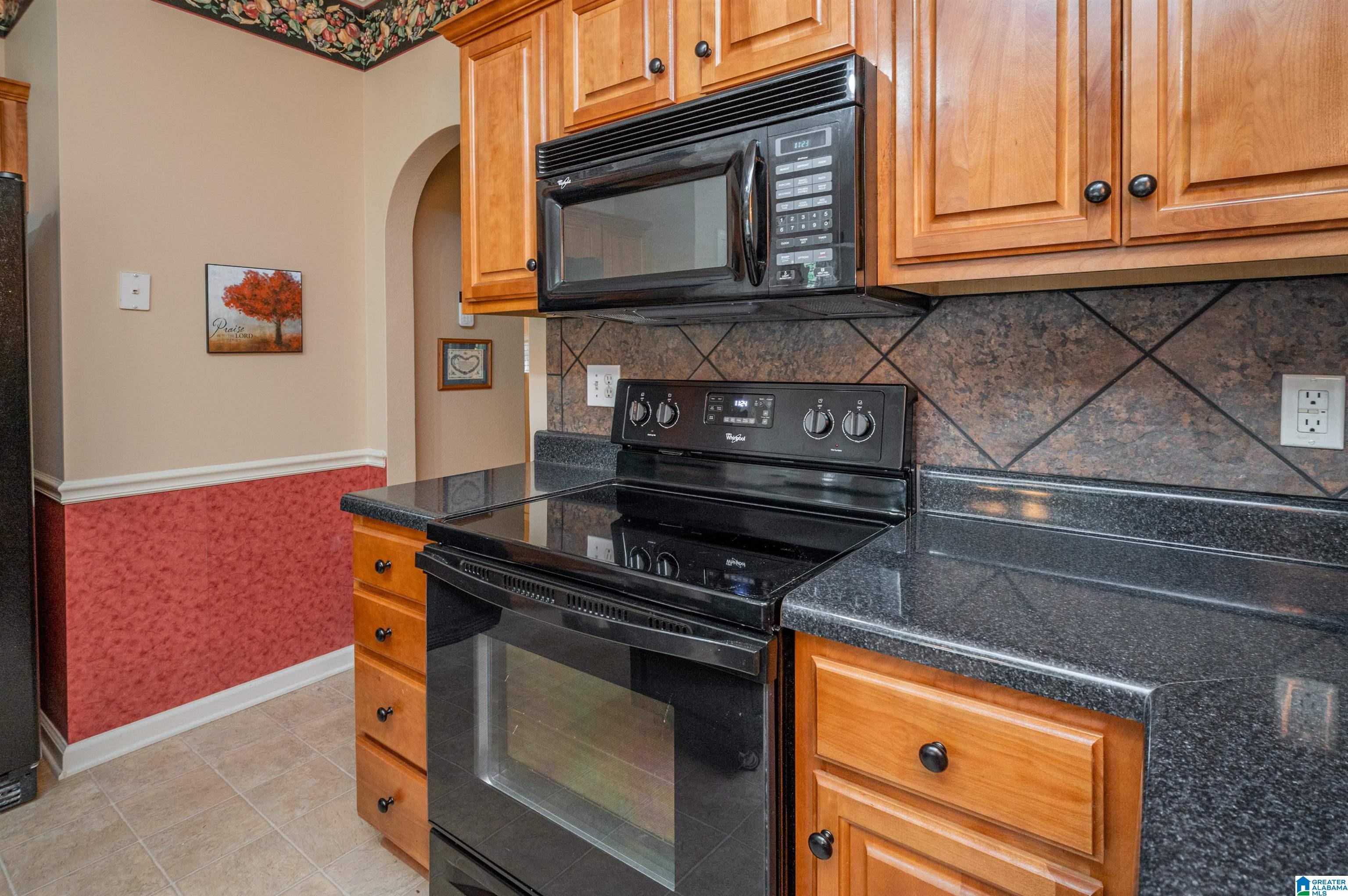 304 Cove Circle Pelham, AL 35124 - Photo 19 of 46