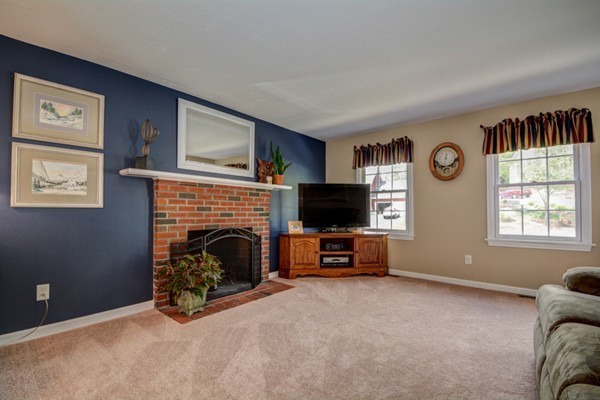 1083 Marston Road Northbridge, MA 01588 - Photo 6 of 27 Gallery Image 6