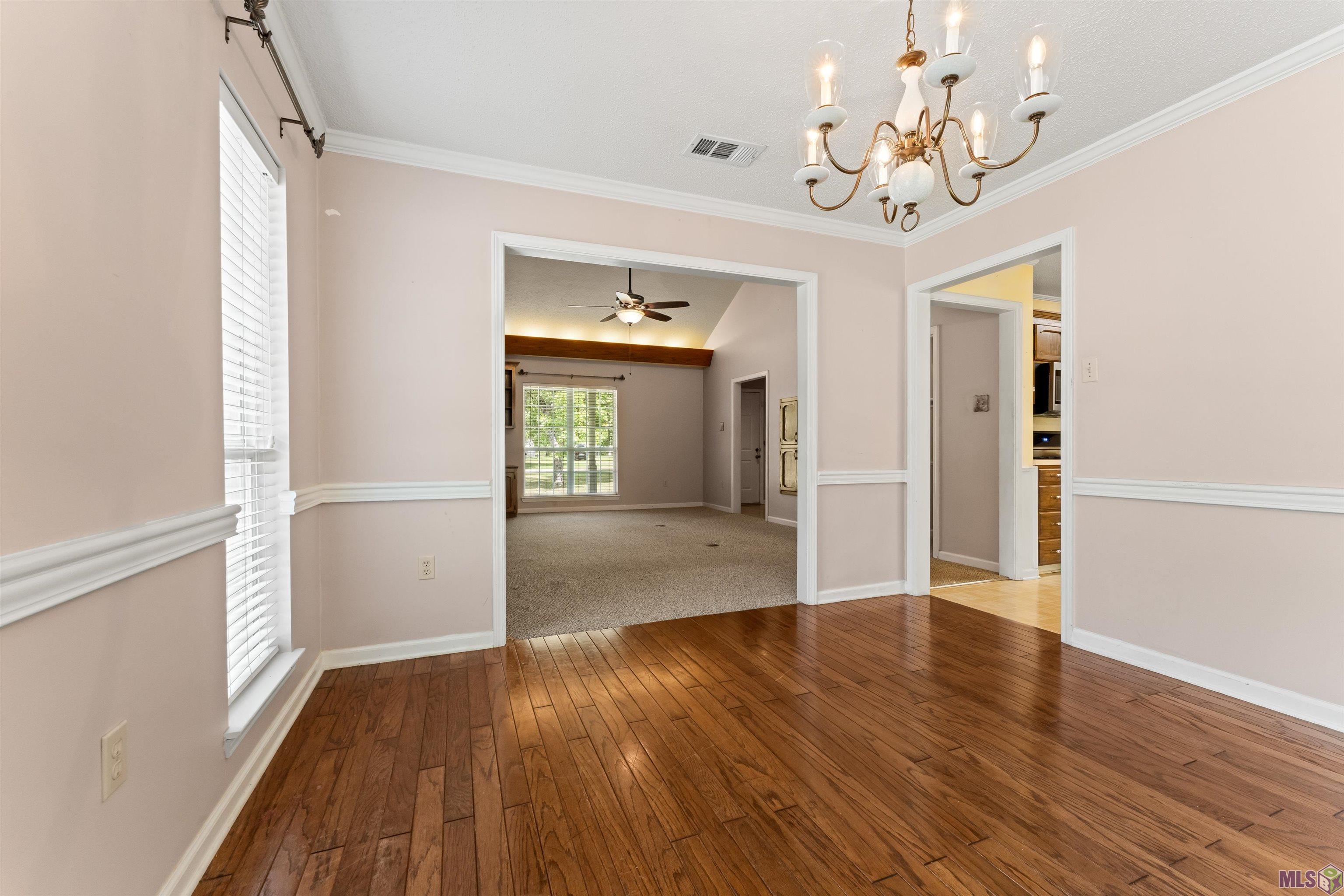 15035 Crystal Drive Pride, LA 70770 - Photo 13 of 25 Dining Room