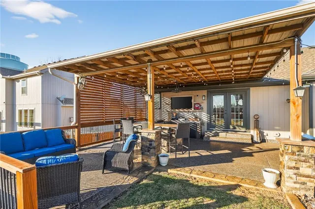 $475,000 | 1004 Southeast Beatty Court, Blue Springs, MO 64014