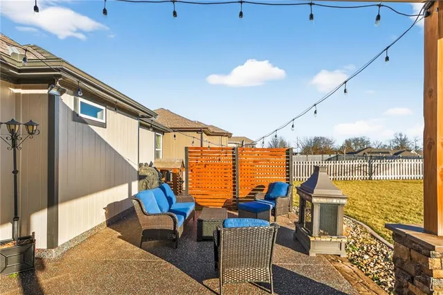 $475,000 | 1004 Southeast Beatty Court, Blue Springs, MO 64014