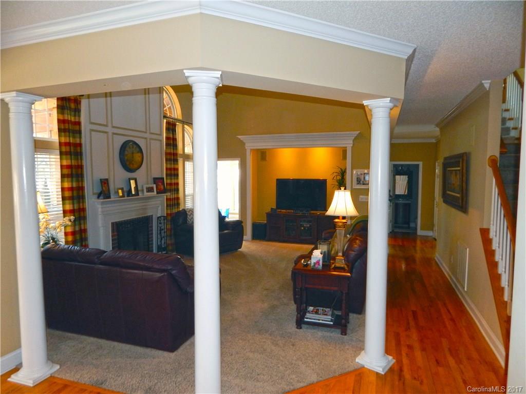 11185 Scullers Run Tega Cay, SC 29708 - Photo 4 of 24 Gallery Image 4