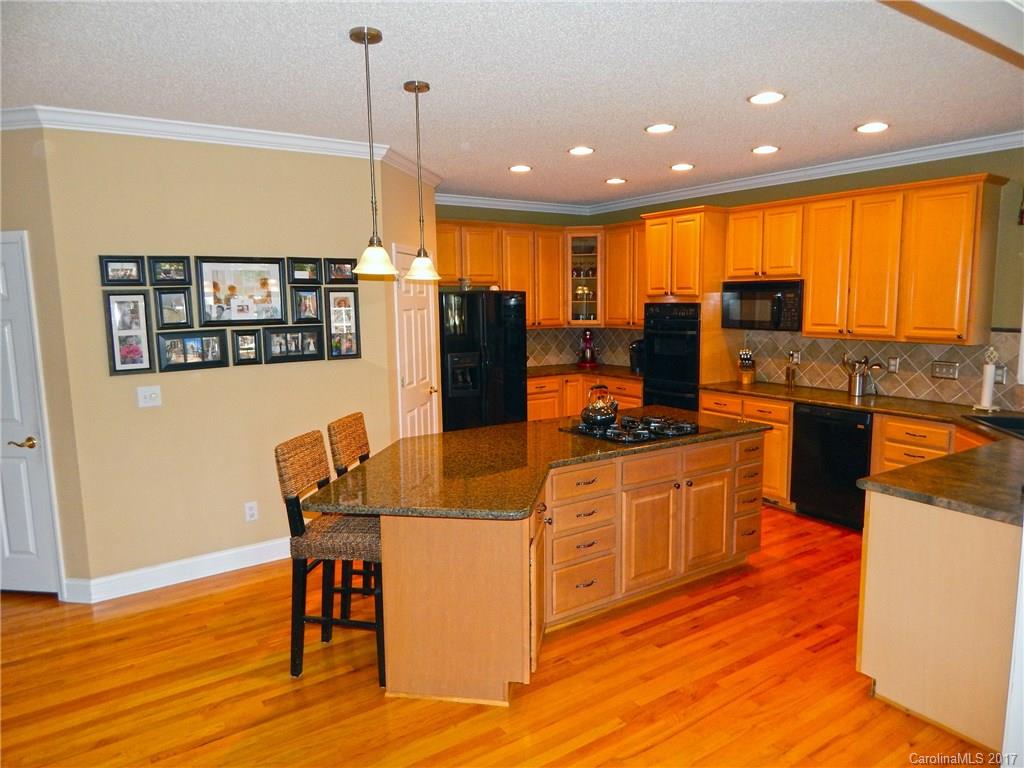 11185 Scullers Run Tega Cay, SC 29708 - Photo 8 of 24 Gallery Image 8