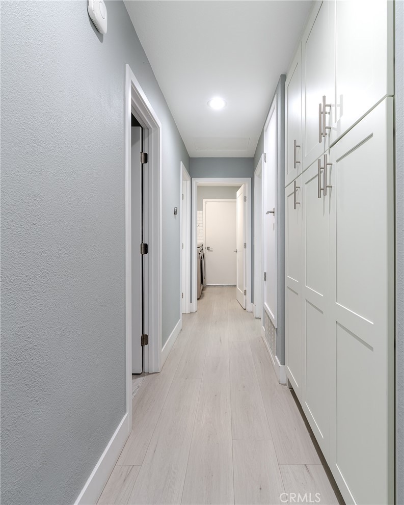 12 Juniper Irvine, CA 92612 - Photo 18 of 26 a view of a hallway