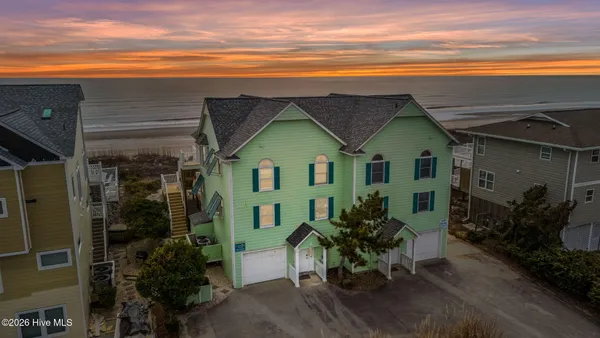 $1,395,000 | 5307 Ocean Drive, Unit EAST, Emerald Isle, NC 28594