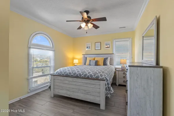 $1,395,000 | 5307 Ocean Drive, Unit EAST, Emerald Isle, NC 28594