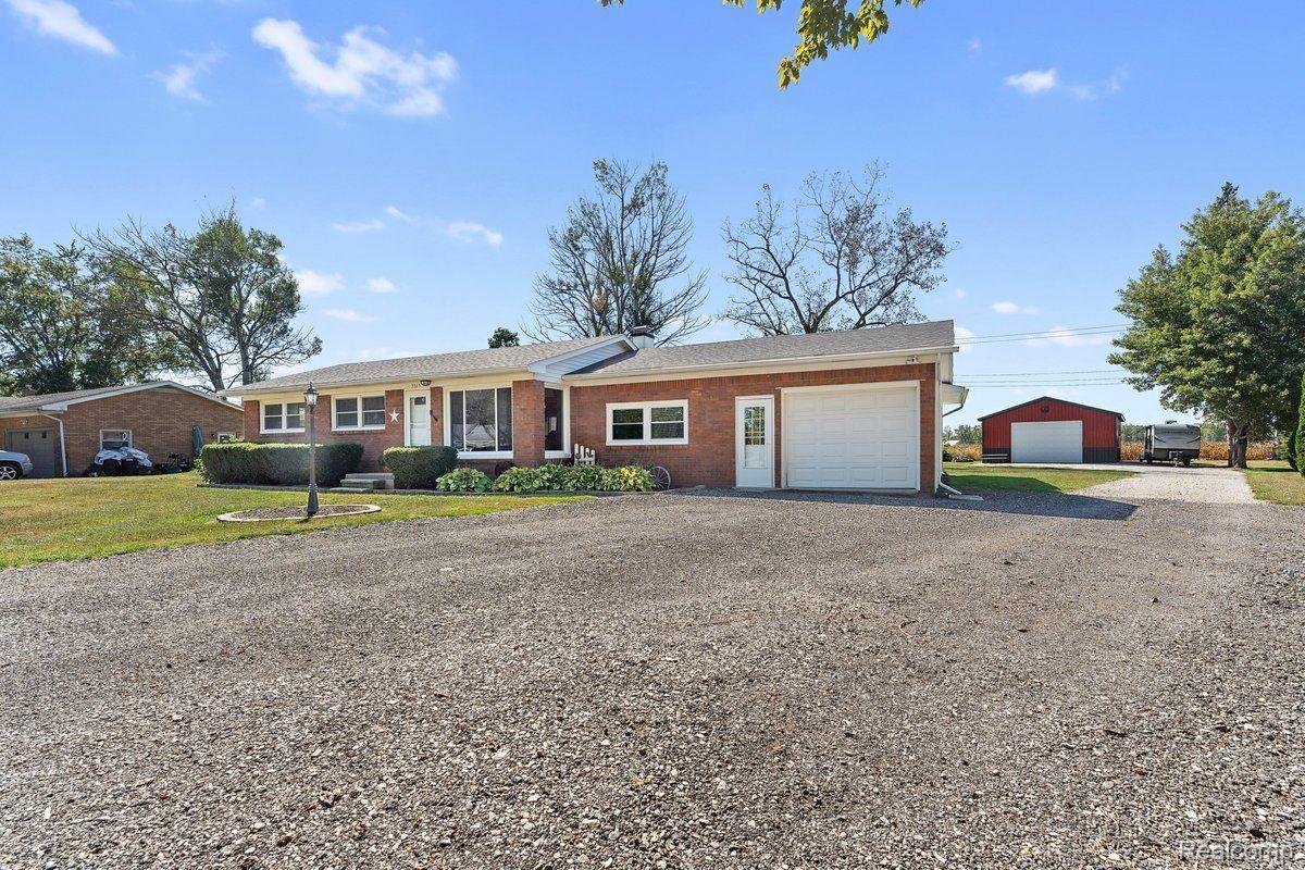 3365 Heiss Road Monroe, MI 48162 - Photo 2 of 31 New Pole Barn too!