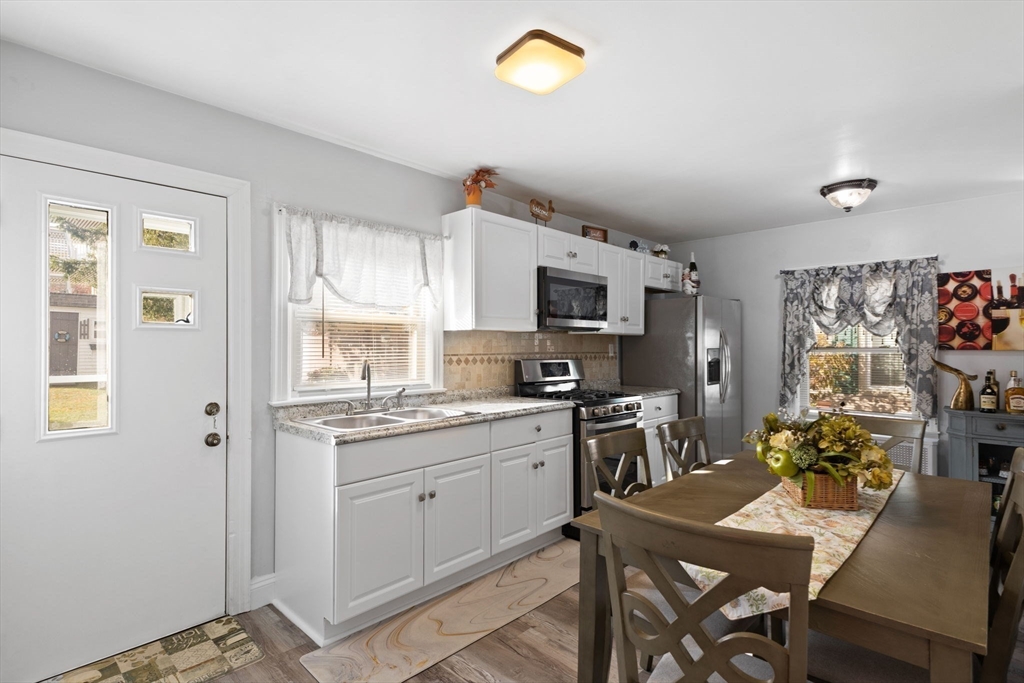 257 Calvin Street Fall River, MA 02720 - Photo 11 of 41