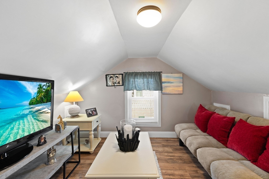 257 Calvin Street Fall River, MA 02720 - Photo 22 of 41