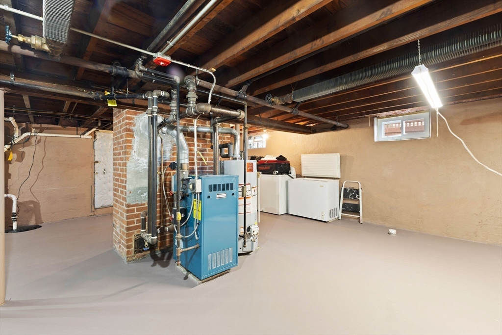 257 Calvin Street Fall River, MA 02720 - Photo 26 of 41