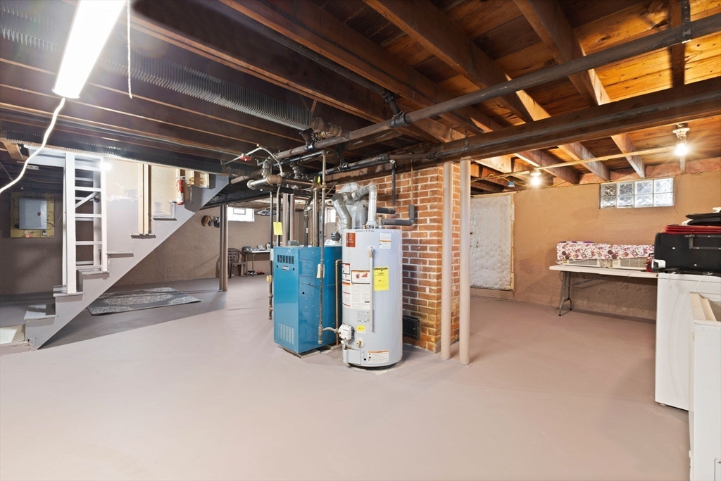 257 Calvin Street Fall River, MA 02720 - Photo 27 of 41