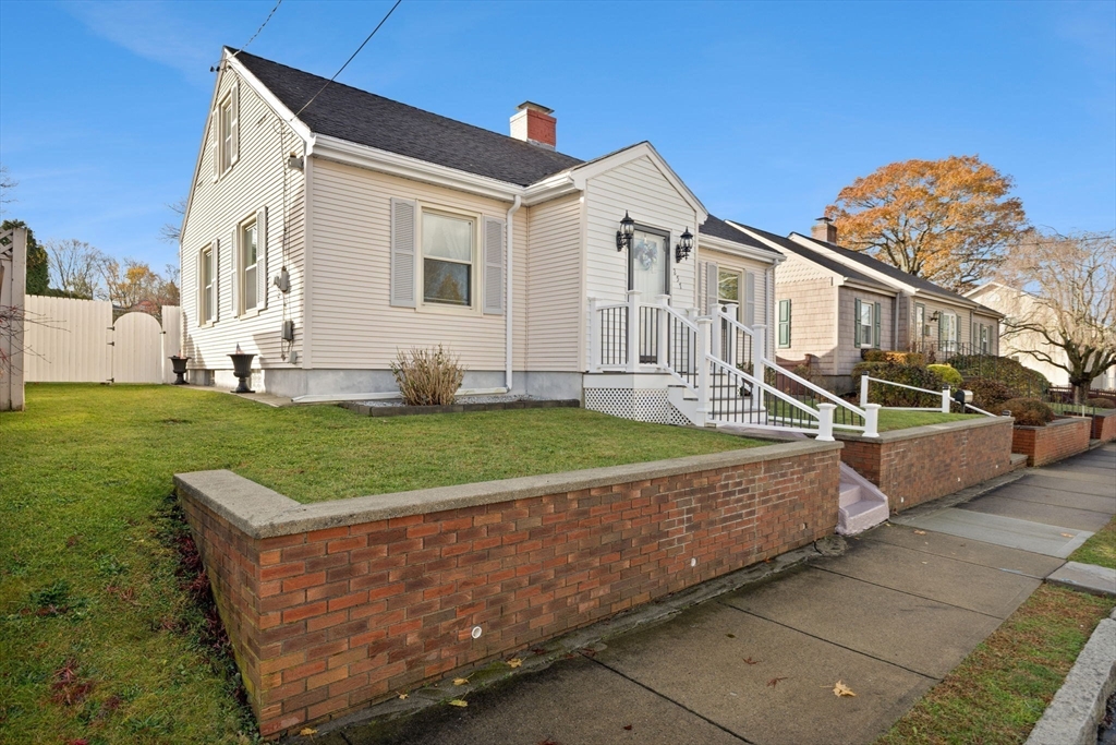 257 Calvin Street Fall River, MA 02720 - Photo 33 of 41