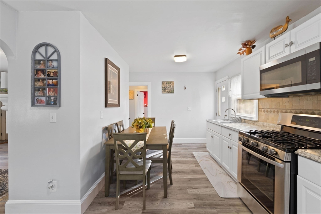 257 Calvin Street Fall River, MA 02720 - Photo 9 of 41