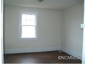 360 Deaverview Road Asheville, NC 28806 - Photo 5 of 7 Gallery Image 5