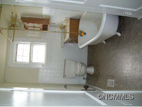 360 Deaverview Road Asheville, NC 28806 - Photo 7 of 7 Gallery Image 7