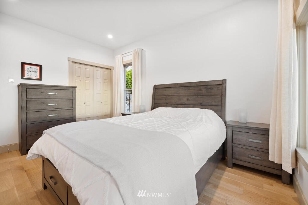 425 Cedar Avenue South Renton, WA 98057 - Photo 13 of 30