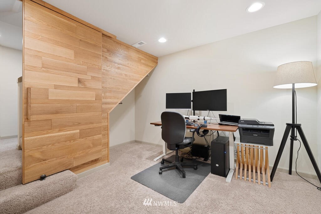 425 Cedar Avenue South Renton, WA 98057 - Photo 19 of 30