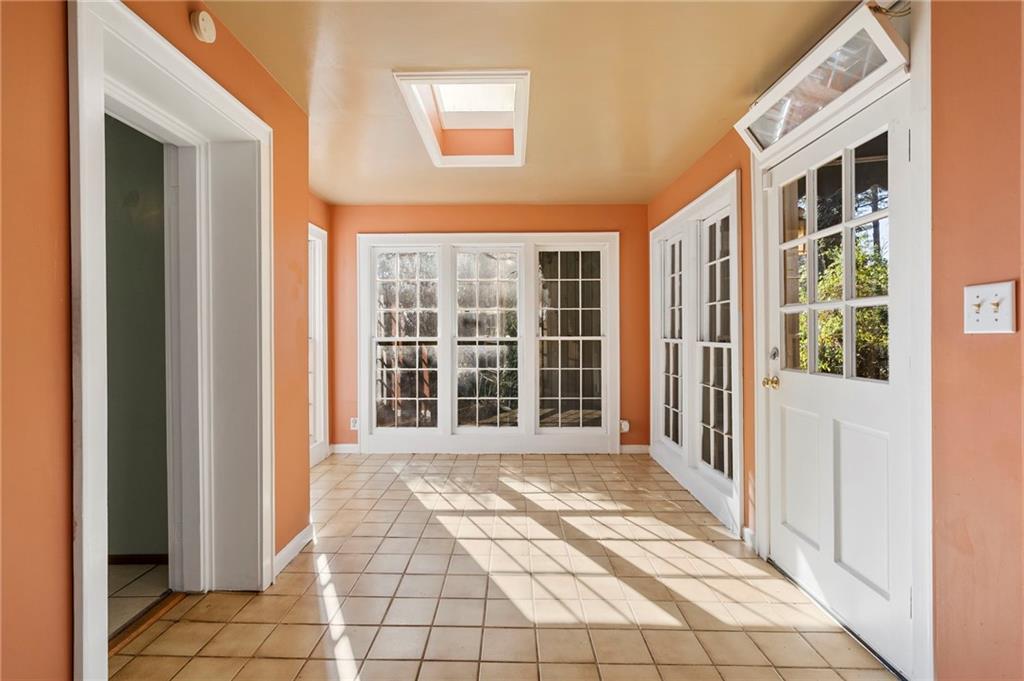 2451 Warwick Circle Northeast Atlanta, GA 30345 - Photo 19 of 29