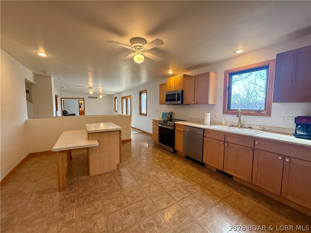 79 Wood River Road Lake Ozark, MO 65049 - Photo 22 of 54