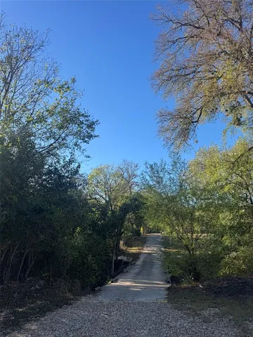 $2,300 | 6011 Nuckols Crossing Road, Austin, TX 78744