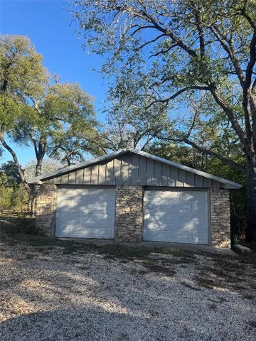 $2,300 | 6011 Nuckols Crossing Road, Austin, TX 78744