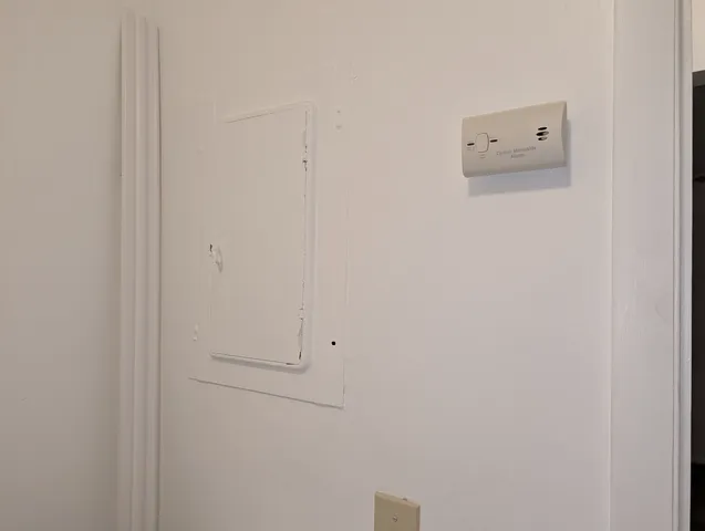 $180,000 | 4712 West Oakwood Drive, Unit 4, McHenry, IL 60050