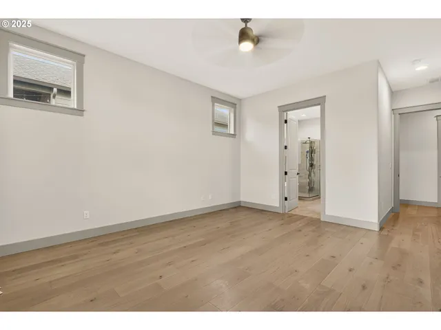 $715,000 | 101 West 15th Circle, La Center, WA 98629