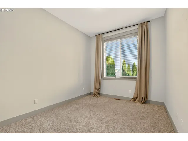 $715,000 | 101 West 15th Circle, La Center, WA 98629