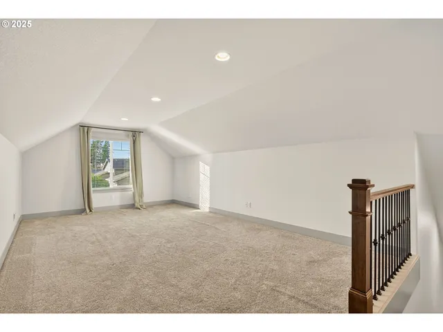 $715,000 | 101 West 15th Circle, La Center, WA 98629