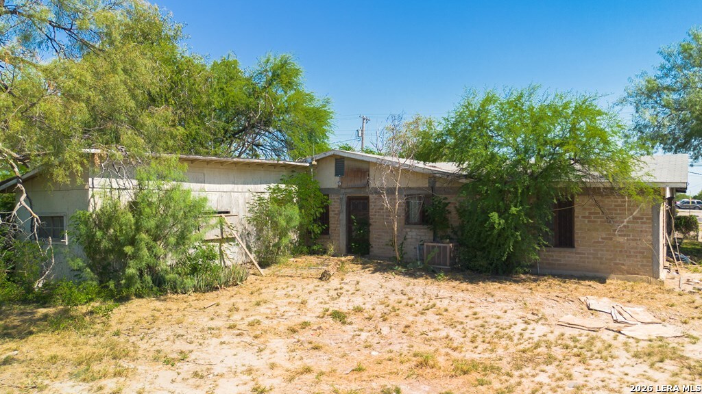 1850 Eidson Road Eagle Pass, TX 78852 - Photo 5 of 44