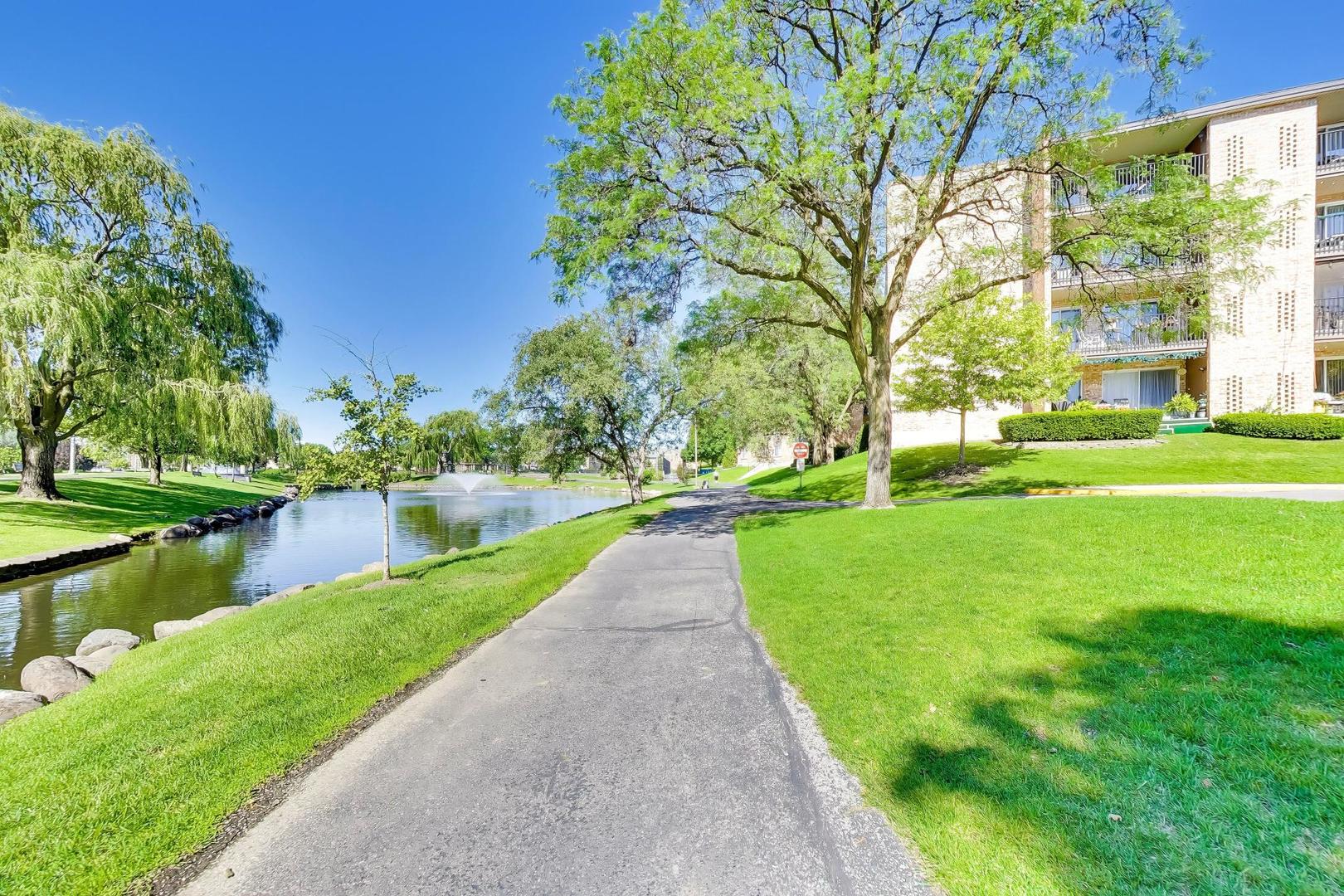 502 West Huntington Commons Road, Unit 340 Mount Prospect, IL 60056 - Photo 25 of 25