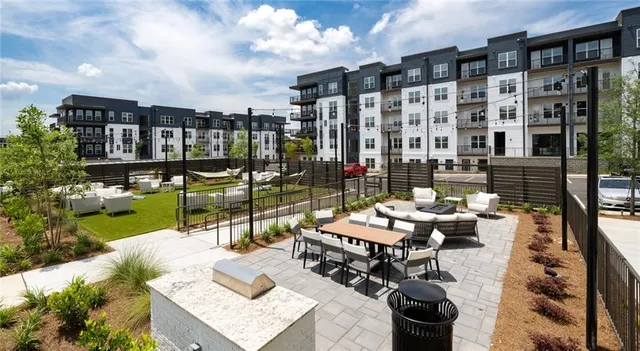 $1,815 | 1000 Rea Drive Southwest, Unit 1418, Gainesville, GA 30501