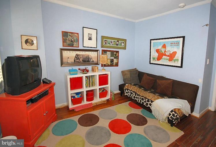 727 4th Street Northeast Washington, DC 20002 - Photo 16 of 22 Sitting Room
