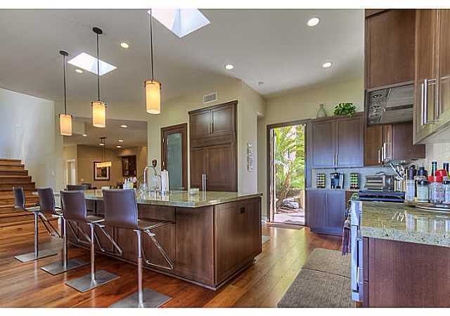 214 South Rios Avenue Solana Beach, CA 92075 - Photo 10 of 20 Gallery Image 10