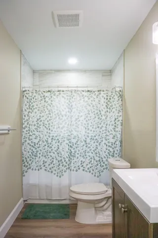 $1,700 | 3703 Market Street, Unit 1, Houston, TX 77020