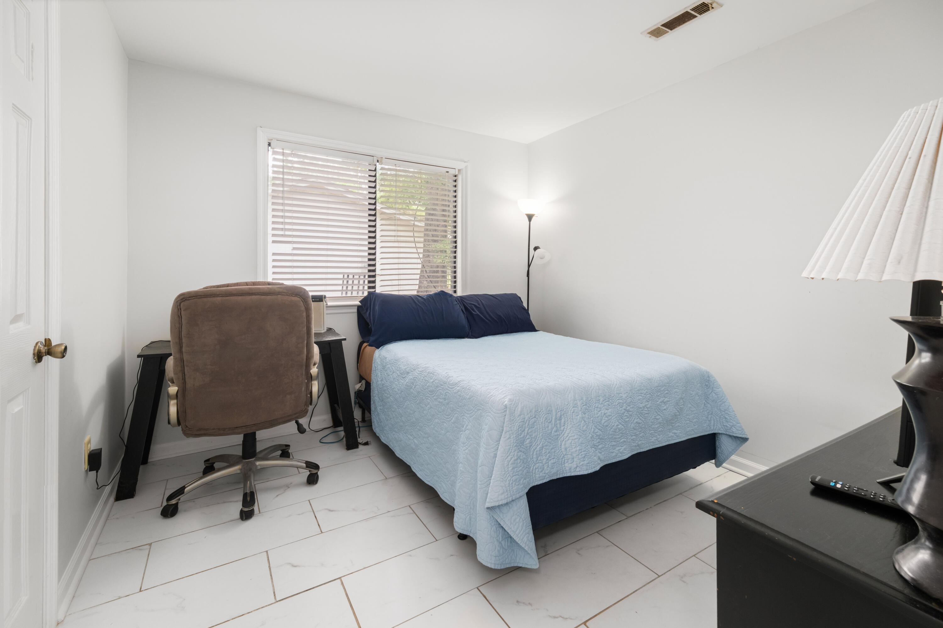 1815 Walsingham Way Charleston, SC 29412 - Photo 17 of 29 1815 Walsingham Way_Eterna_Media-21