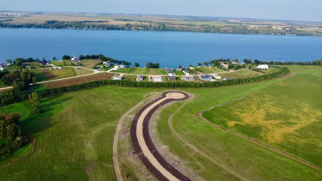 $74,900 | Lot 1 Oak Creek Circle, Big Stone City, SD 57216