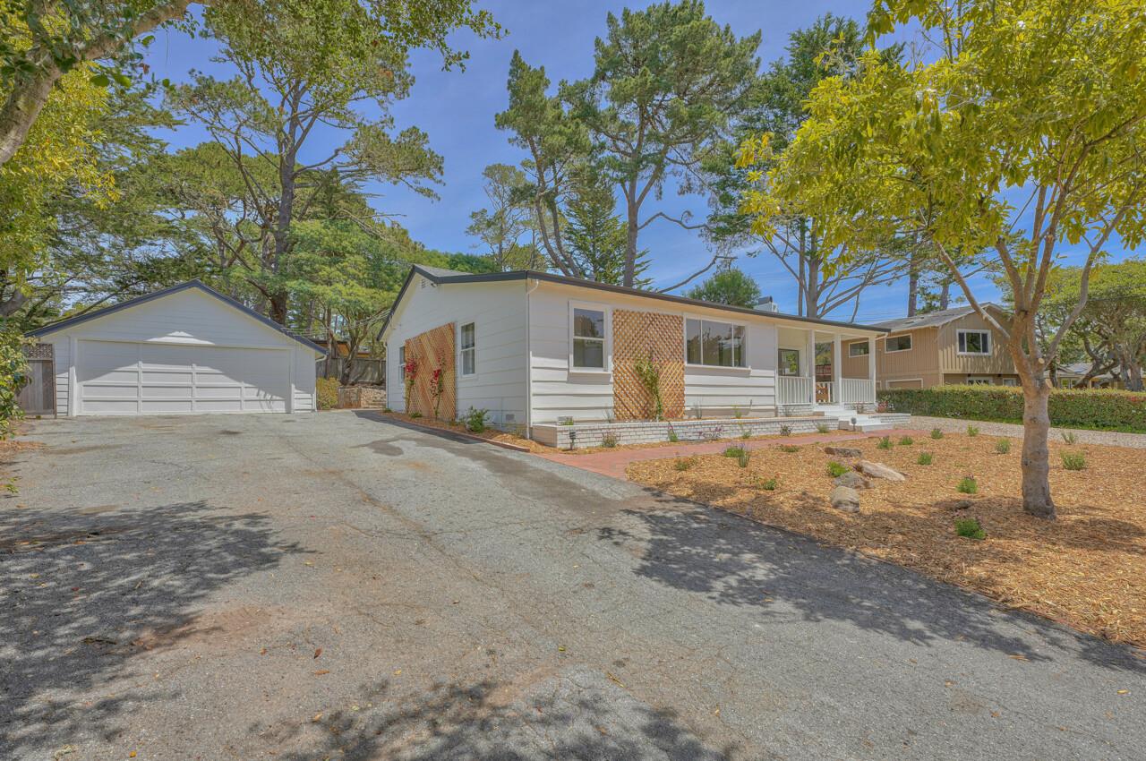 24965 Hatton Road Carmel, CA 93923 - Photo 2 of 41 Gallery Image 2