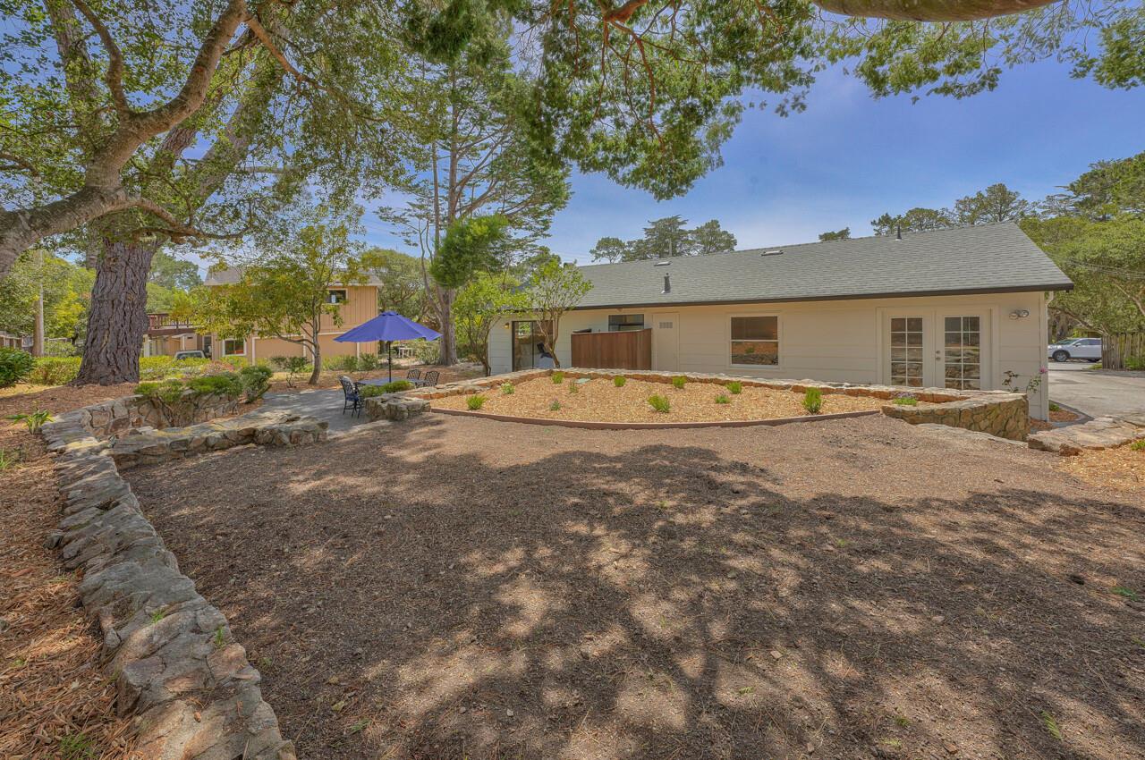 24965 Hatton Road Carmel, CA 93923 - Photo 32 of 41 Gallery Image 32