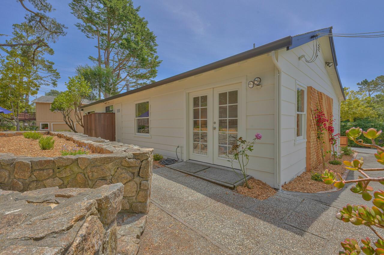24965 Hatton Road Carmel, CA 93923 - Photo 33 of 41 Gallery Image 33