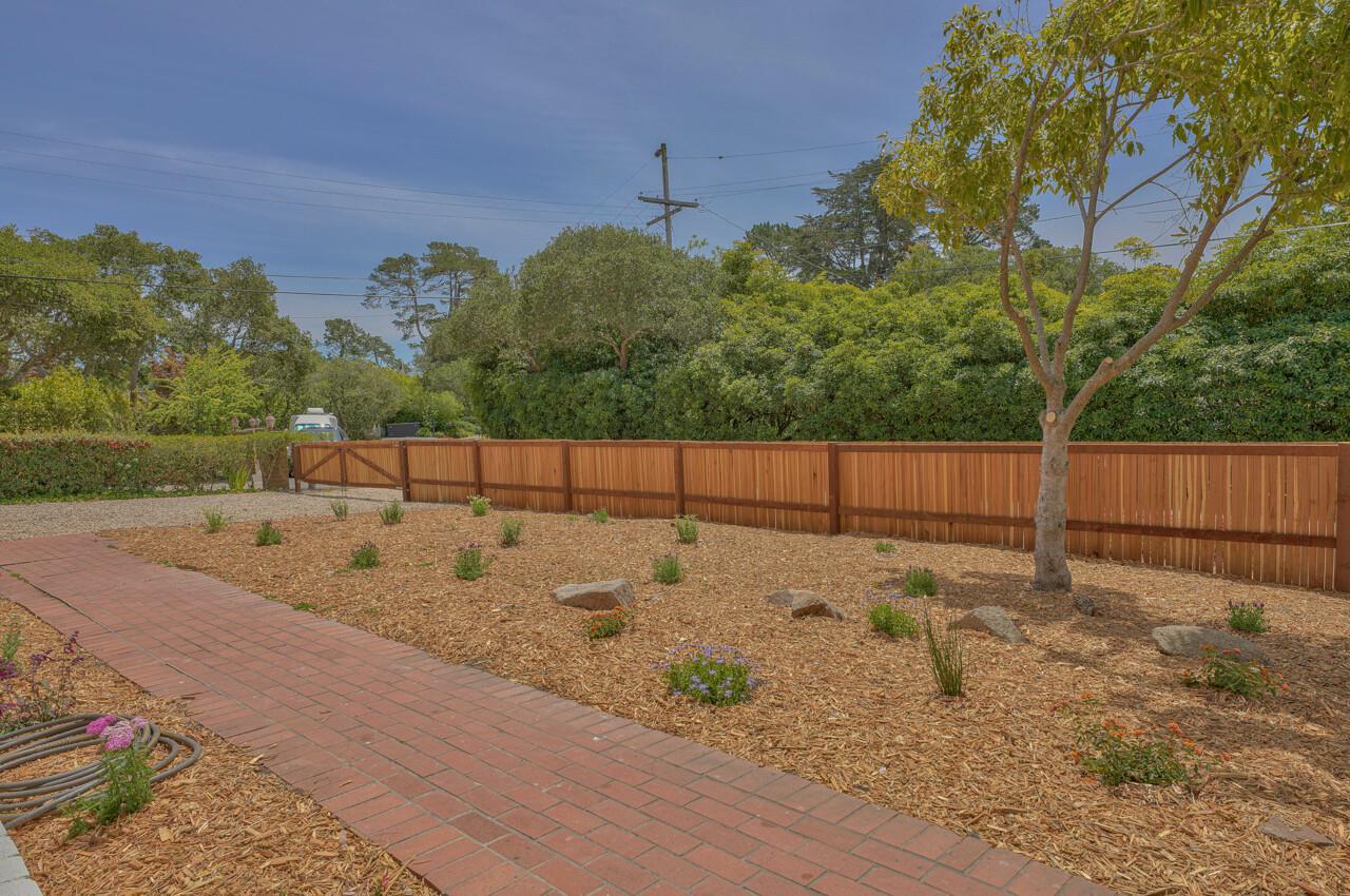 24965 Hatton Road Carmel, CA 93923 - Photo 34 of 41 Gallery Image 34
