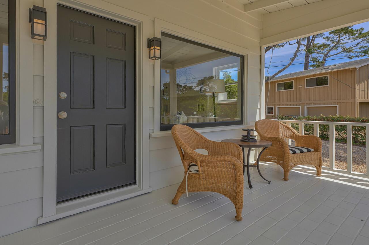 24965 Hatton Road Carmel, CA 93923 - Photo 4 of 41 Gallery Image 4