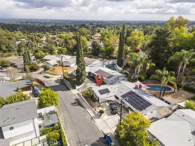 $1,950 | 20534 1/2 Miranda Place, Woodland Hills, CA 91367