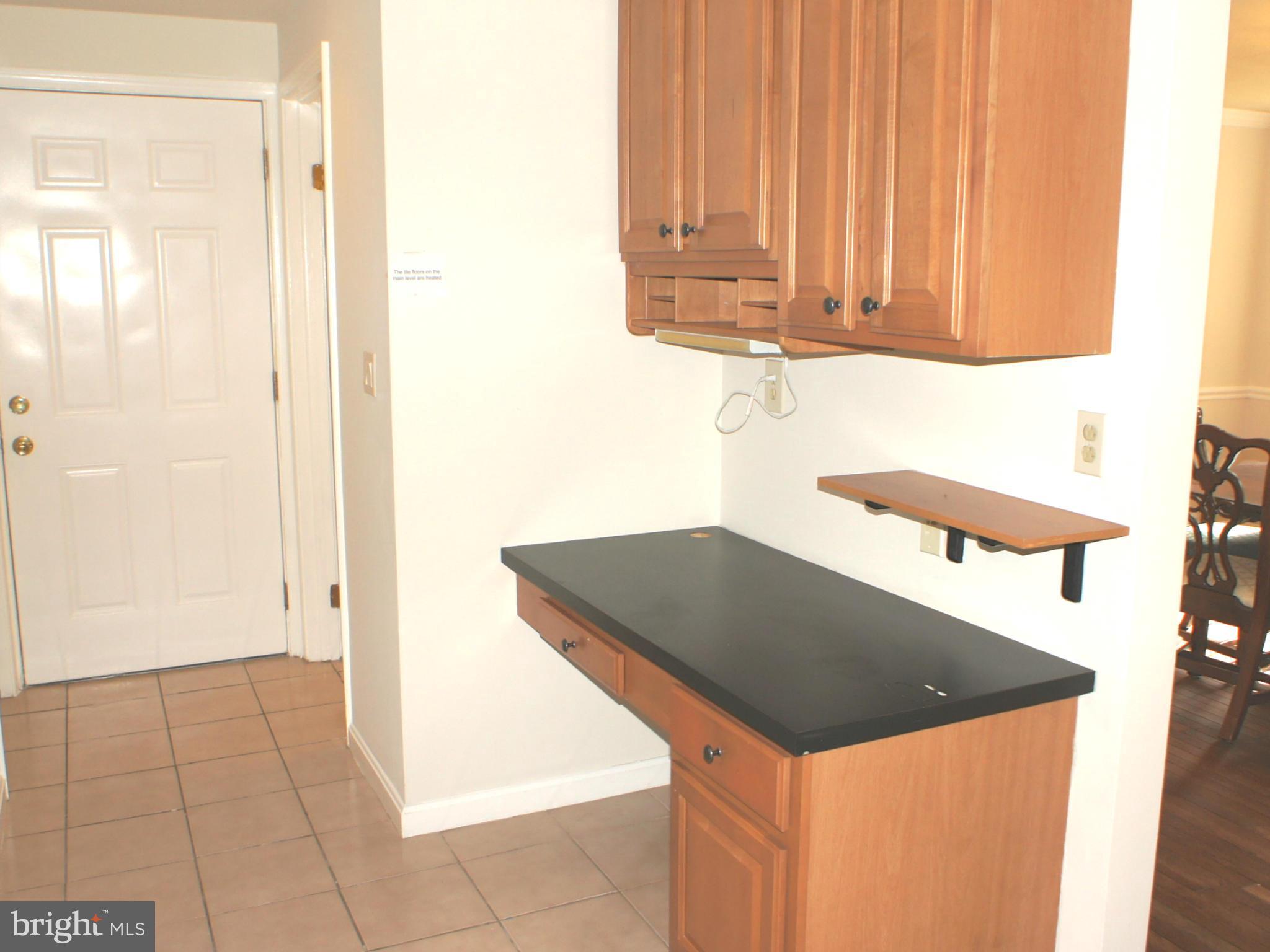 20800 Bell Bluff Road Gaithersburg, MD 20882 - Photo 14 of 15 Interior (General)