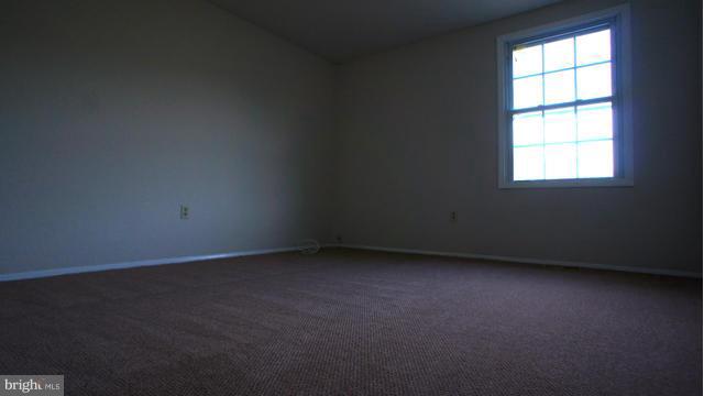 20800 Bell Bluff Road Gaithersburg, MD 20882 - Photo 8 of 15 Bedroom